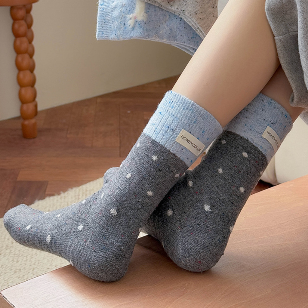 Minimalist Grey Speckled Knit Socks
