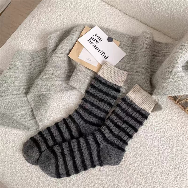 Cozy Flecked Ribbed Crew Socks with Contrast Heel & Toe